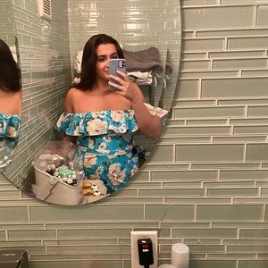 Meet your Posher, Isabella